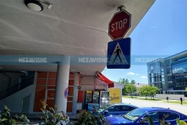 Uklonjen sporni saobraćajni znak u centru Banjaluke