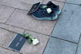 Studenti maratonci izuli patike pred Evropskim parlamentom: Poslali ...