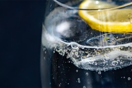 Istina o vodi sa limunom ujutru: Da li zaista ima tako moćno dejstvo?
