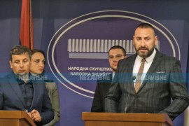 Nakon međusobnog vrijeđanja Stevandić izbacio Vukanovića i ...