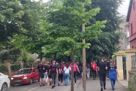 Haos u Mostaru, uhapšena dva maturanta (VIDEO)
