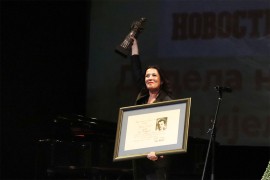 Glumici Neli Mihailović uručena nagrada "Žanka Stokić"