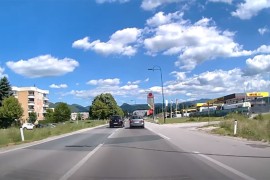 Novi snimak opasne vožnje u BiH: Za dlaku izbjegnut sudar (VIDEO)