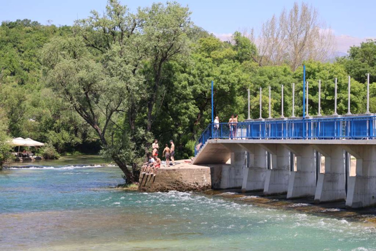 Mostarska izletišta puna, najhrabriji se i okupali