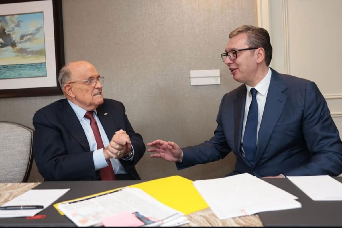 Vučić iz Majamija:  Razgovaraću sa američkim zvaničnicima o Srpskoj i progonu njenih lidera
