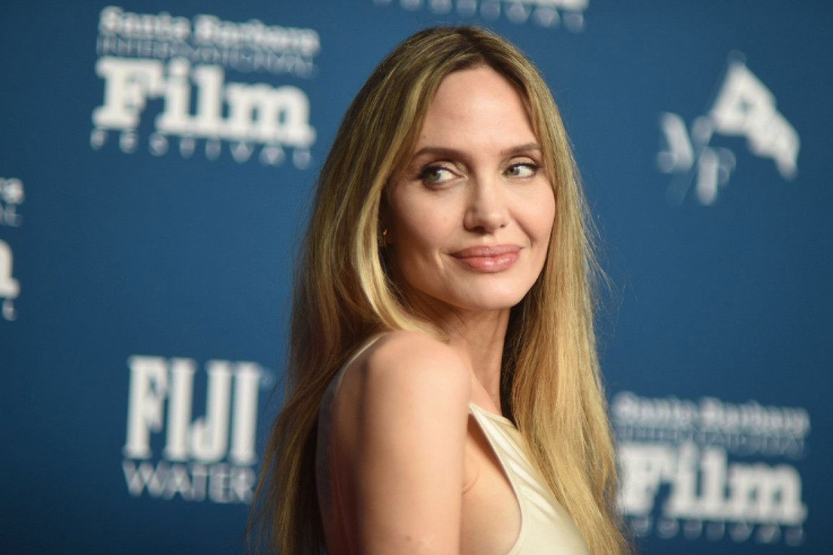 Anđelina Džoli igraće Zaru u filmskoj adaptaciji knjige ''Anksiozni ljudi''