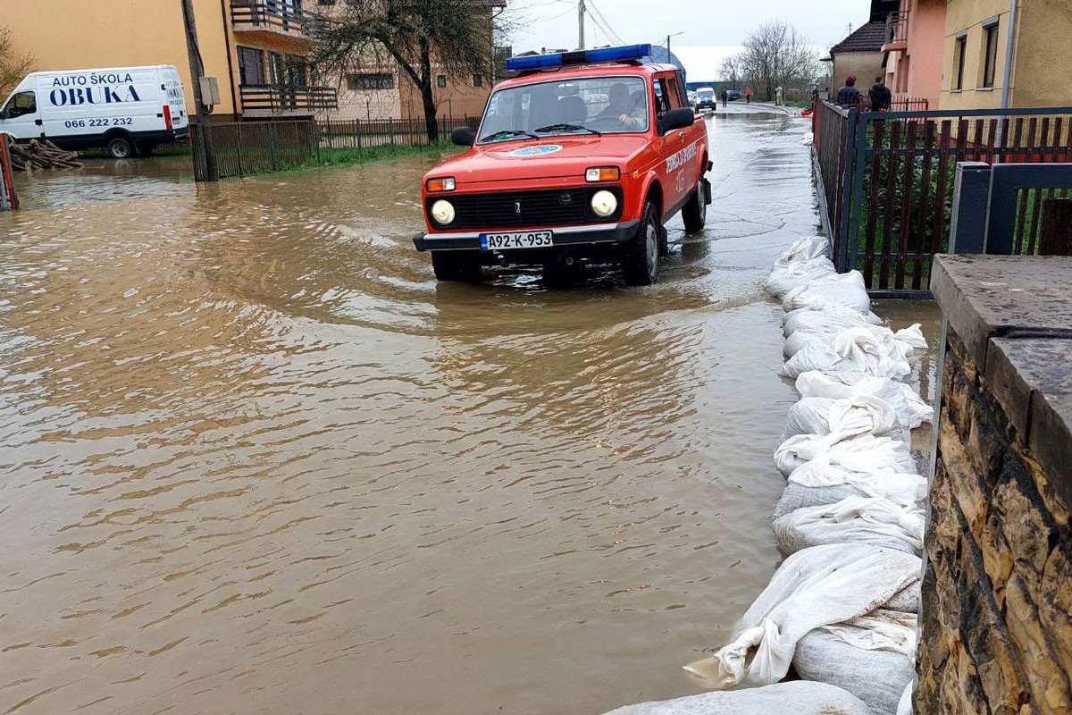Šteta od poplava u Prijedoru procijenjena na 13 miliona KM