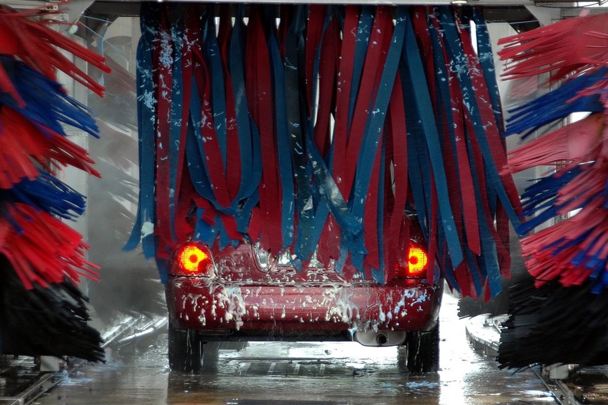 Auto-praonica: Zašto su jeftiniji programi pranja bolji od skupjlih