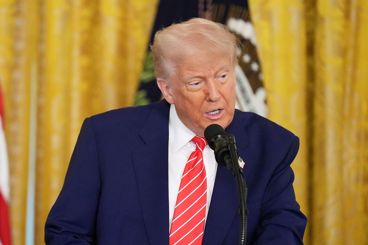 Oglasio se Tramp nakon izbora prvog američkog pape