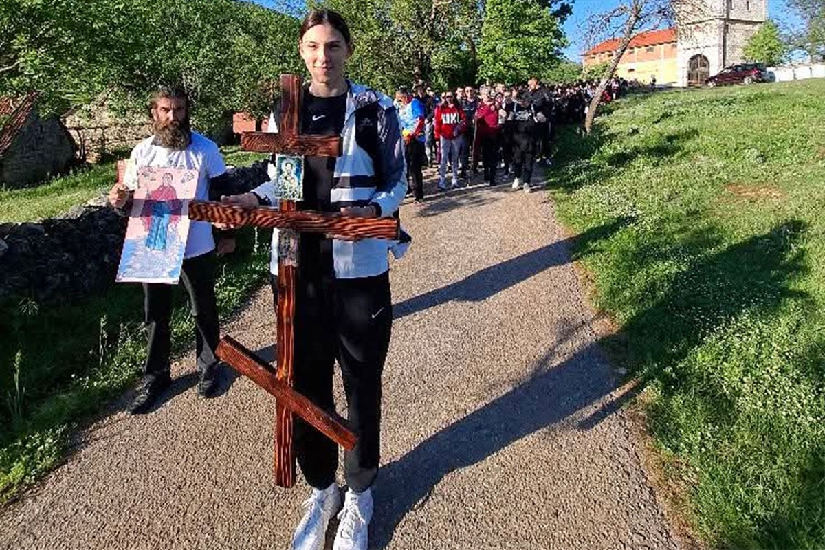 Najbolja odbojkašica svijeta sa Bilećanima na hodočašću prema Ostrogu
