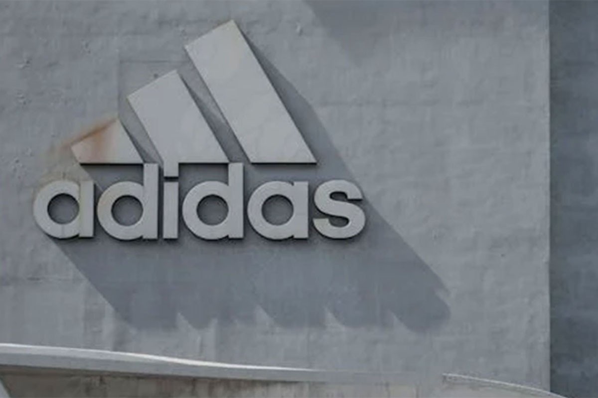 Grčka podnijela tužbu zbog reklamiranja Adidasa u blizini Akropolja