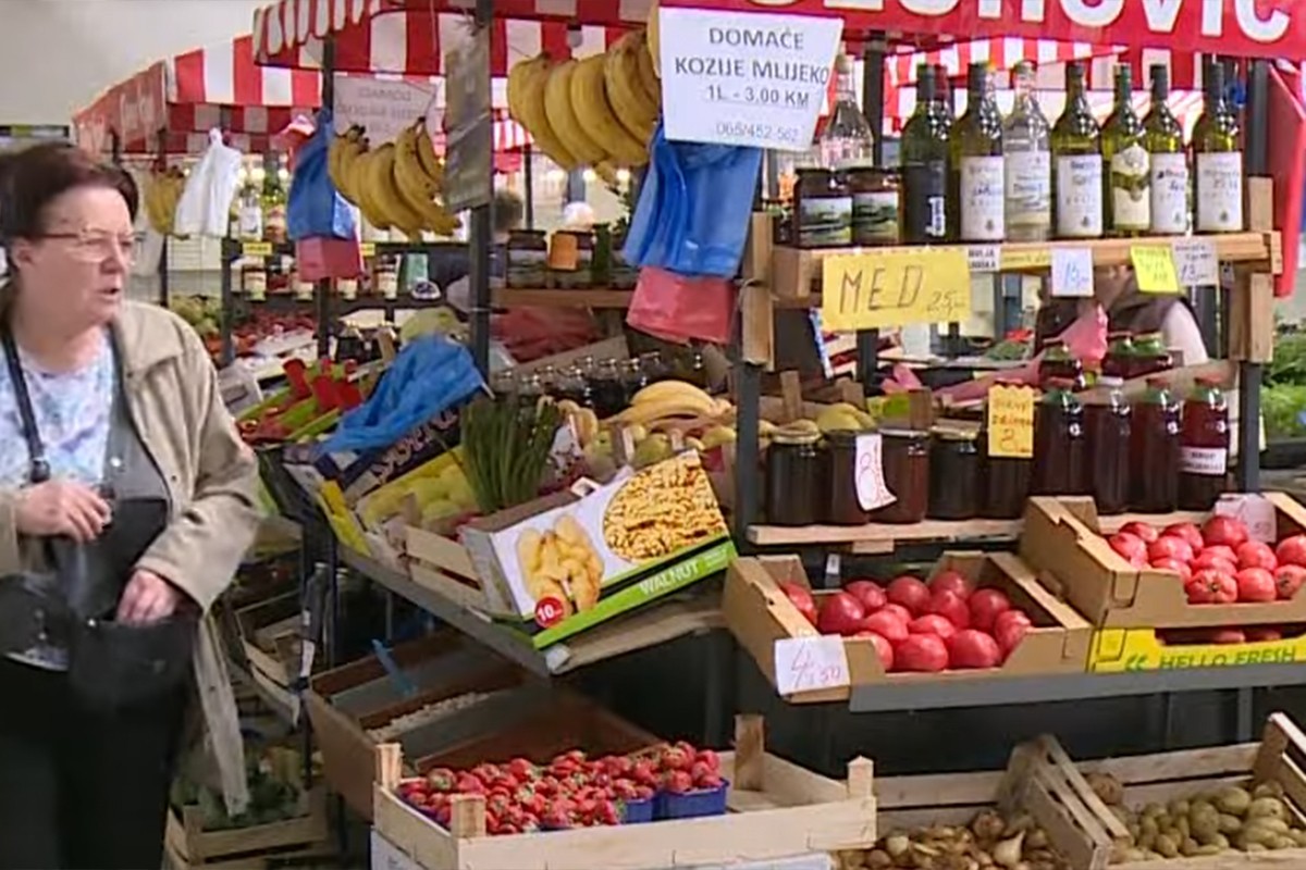Zbog duga prema IRB na doboš ide pijaca na Palama? (VIDEO)
