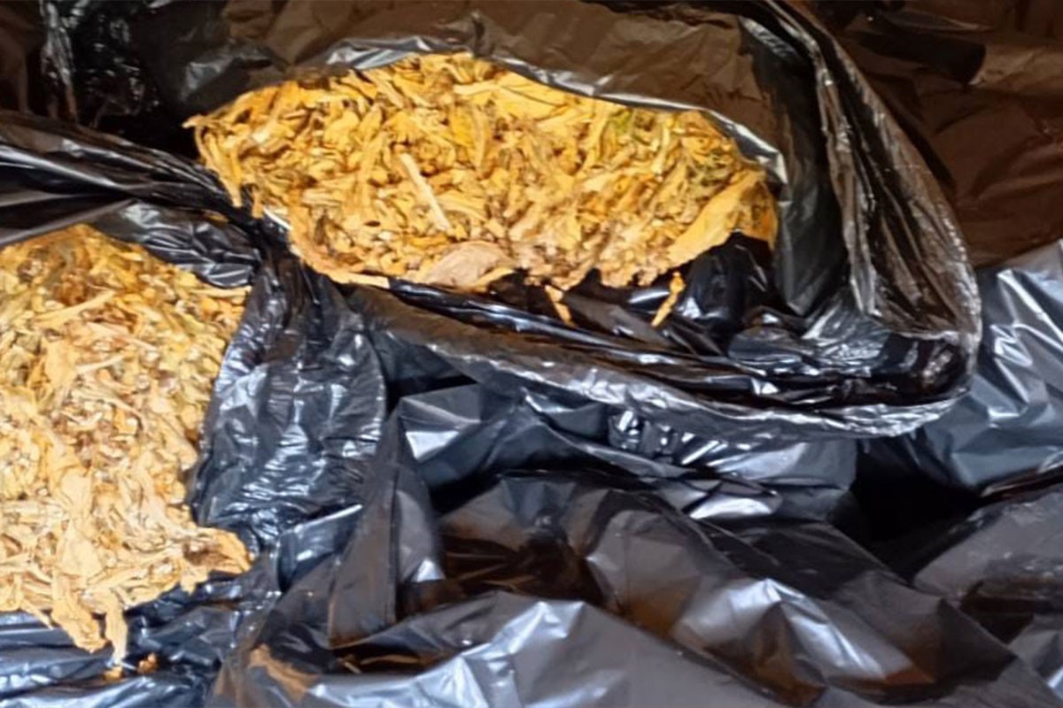 Uhapšen muškarac, u vozilu pronađeno 390 kg duvana u listu
