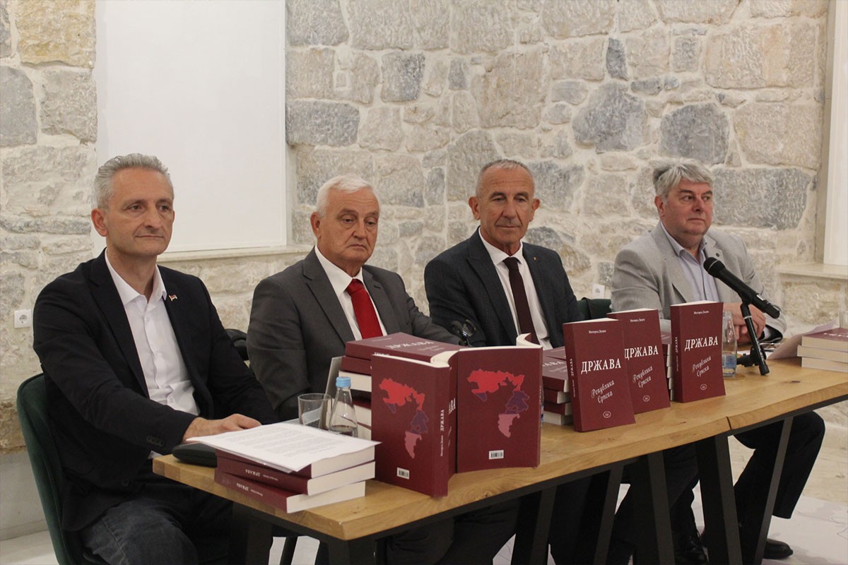 U Trebinju krenula promocija sedme knjige Milorada Dodika