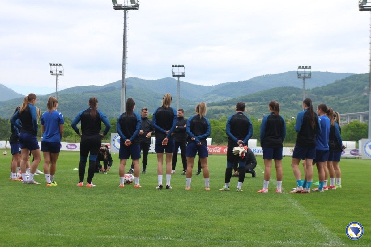 "Zmajice" spremne za meč protiv Rumunije