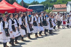 Na smotri folklora oko 600 učesnika iz Srpske i Hrvatske
