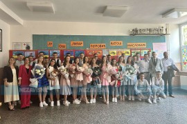 Maslovare: Maturanti koji sa osmijehom koračaju ka budućnosti (FOTO)