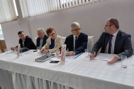 Teški dani za Demos ili teške spekulacije da je stanje loše?