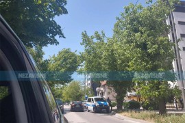 Više vozila policije ispred kafića u Banjaluci