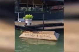 Mrtvački sanduk plutao Savom (VIDEO)