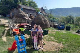 Mladi bračni par Tomić izabrao selo: Puno radimo, ali smo srećni