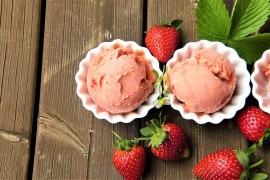 Recept za domaći sladoled sa voćem i jogurtom