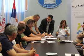 Potpisani ugovori: Posao za mlade i žene u Trebinju