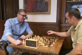 Vučić objavio fotografiju iz Predsjedništva: "Trenuci relaksacije" ...