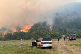 Zbog visokih temperatura povećana opasnost od izbijanja požara u ...