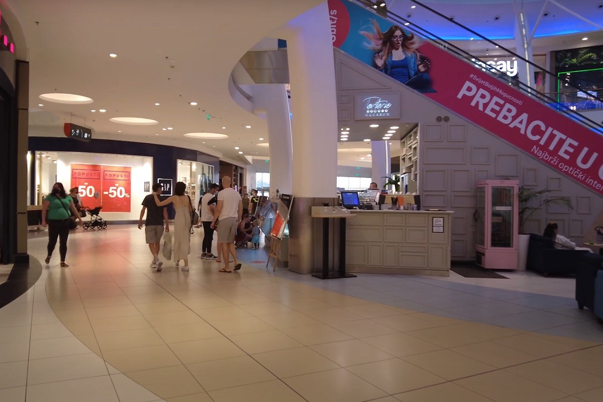 Evakuiše se "Arena centar" u Zagrebu
