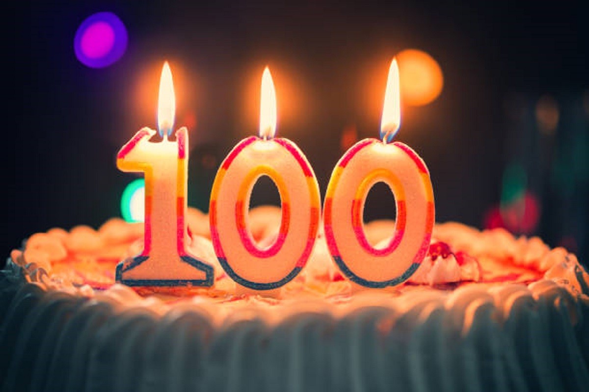 Blizanci zajedno proslavili 100. rođendan (FOTO)