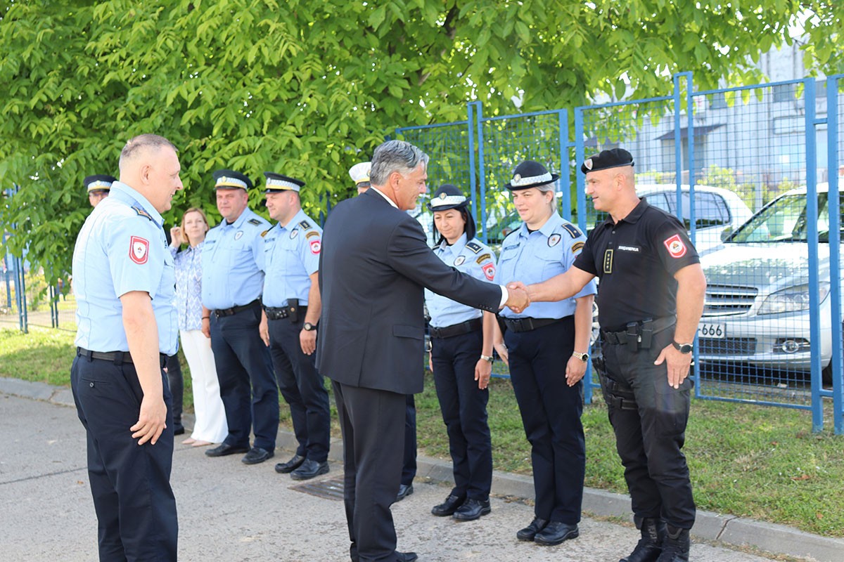 Pojačane mjere policije u turističkoj sezoni