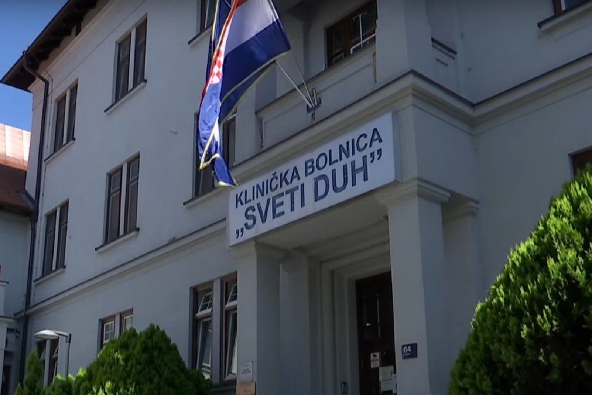 Doktor medicinskoj sestri napisao bolovanje da može s momkom na godišnji