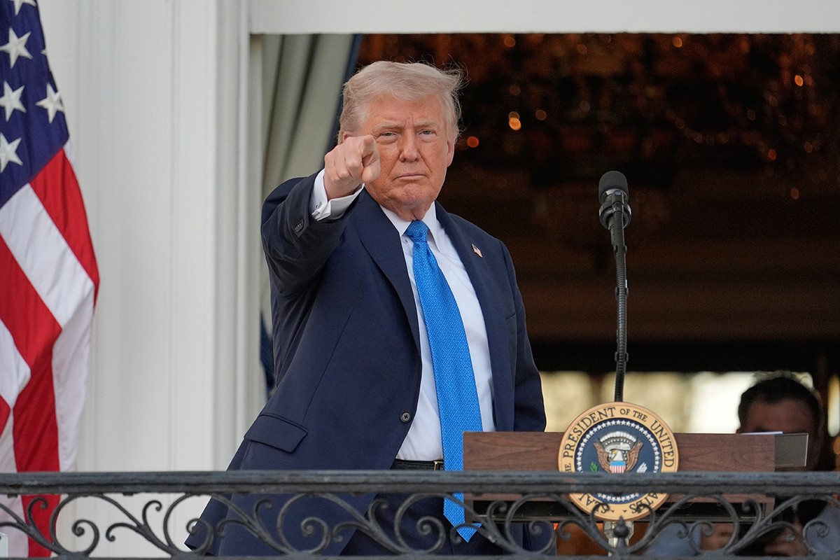 Trump zabranio državljanima 12 zemalja ulazak u SAD