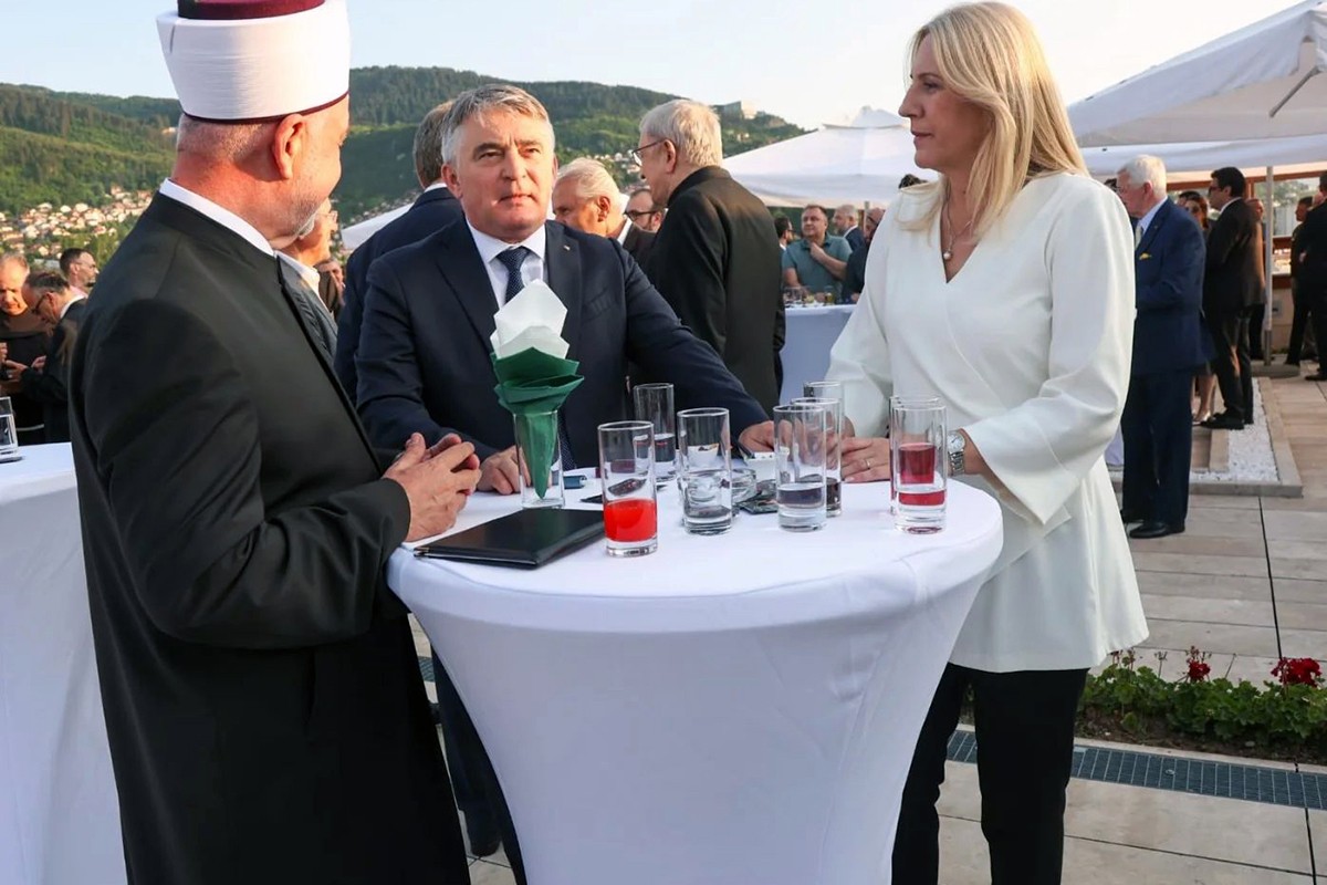 Cvijanovićeva na bajramskom prijemu kod reisa Kavazovića (FOTO)