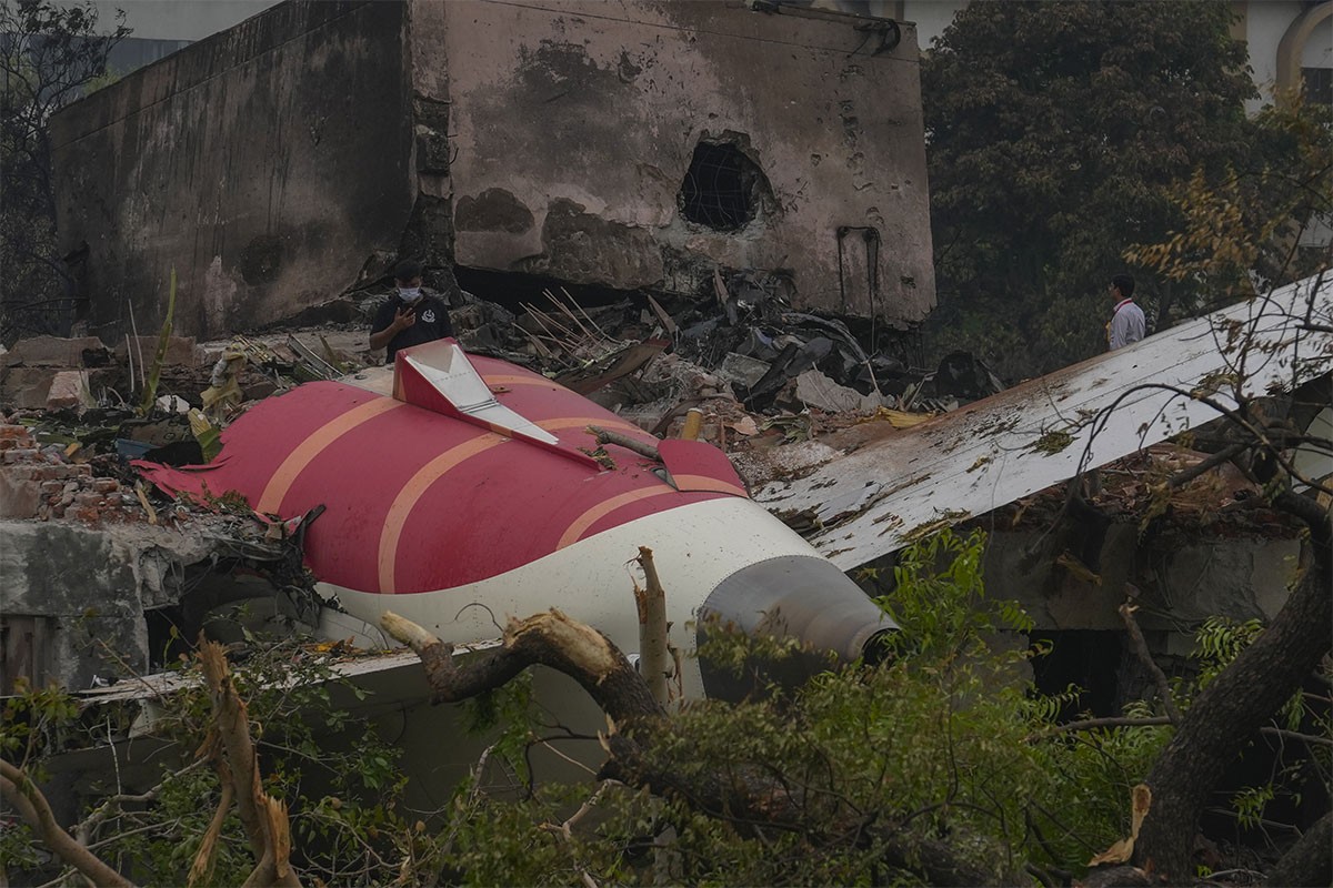 Posljednja fotografija prije pada aviona: Krenuli sa troje djece da započnu novi život