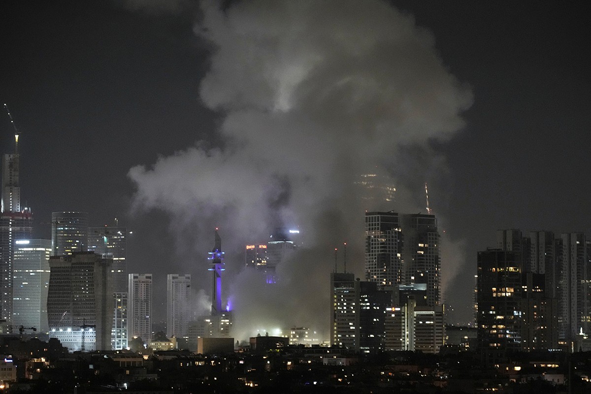 Iran potvrdio da je napad počeo: Pogođeno srce Tel Aviva