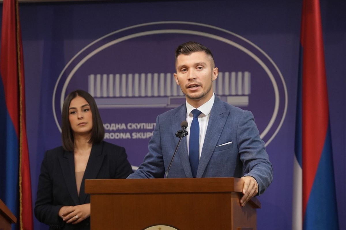 PDP pita Vladu RS: Šta je sa povećanjem materinskog dodatka?