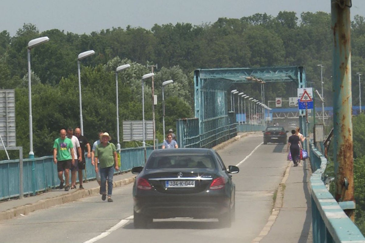 Ponovo otvoren most između BiH i Hrvatske, ali ne za sva vozila (FOTO)