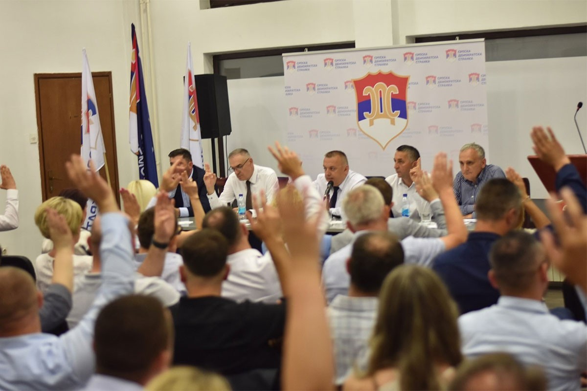 Oglasio se SDS: Šta su odlučili u Doboju?