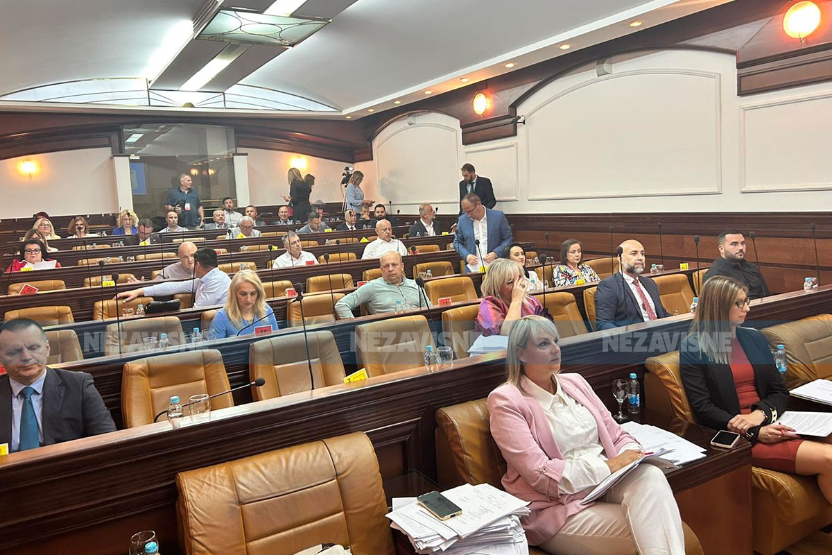 Sjednica Skupštine grada počela uz kašnjenje, pred odbornicima obiman dnevni red