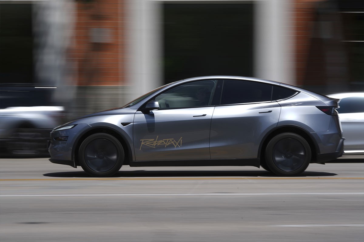 Tesla pokrenuo robotaksi u Teksasu