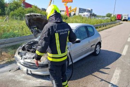 Banjaluka: U jednom danu gorjela dva vozila (FOTO)