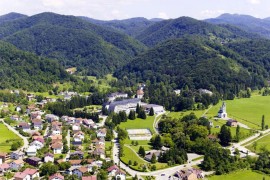 Rasplet u Tesliću: Jotanović ušao u kancelariju, Škrebić nije