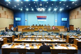 Nastavlja se sjednica Narodne skupštine RS: Crne liste i javna ...