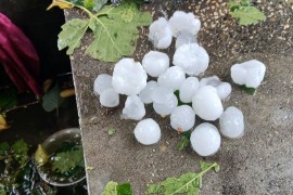 Dijelove BiH pogodilo nevrijeme: Padao led veličine jajeta (FOTO ...
