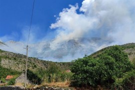 Udar groma aktivirao požar kod Trebinja
