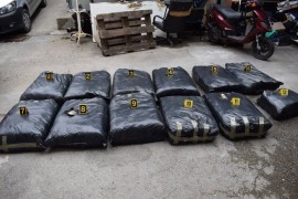 U prtljažniku vozila pronađeno 230 kg rezanog duhana