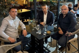 Dva Selakova odbornika prešla kod Nešića
