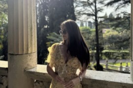 Dragana Kosjerina mami poglede u topu i šortsu (FOTO)